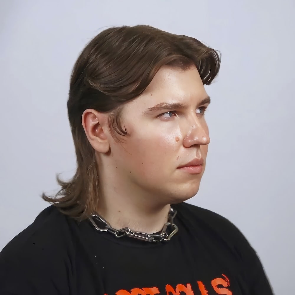 Layered Middle Part - photo 2