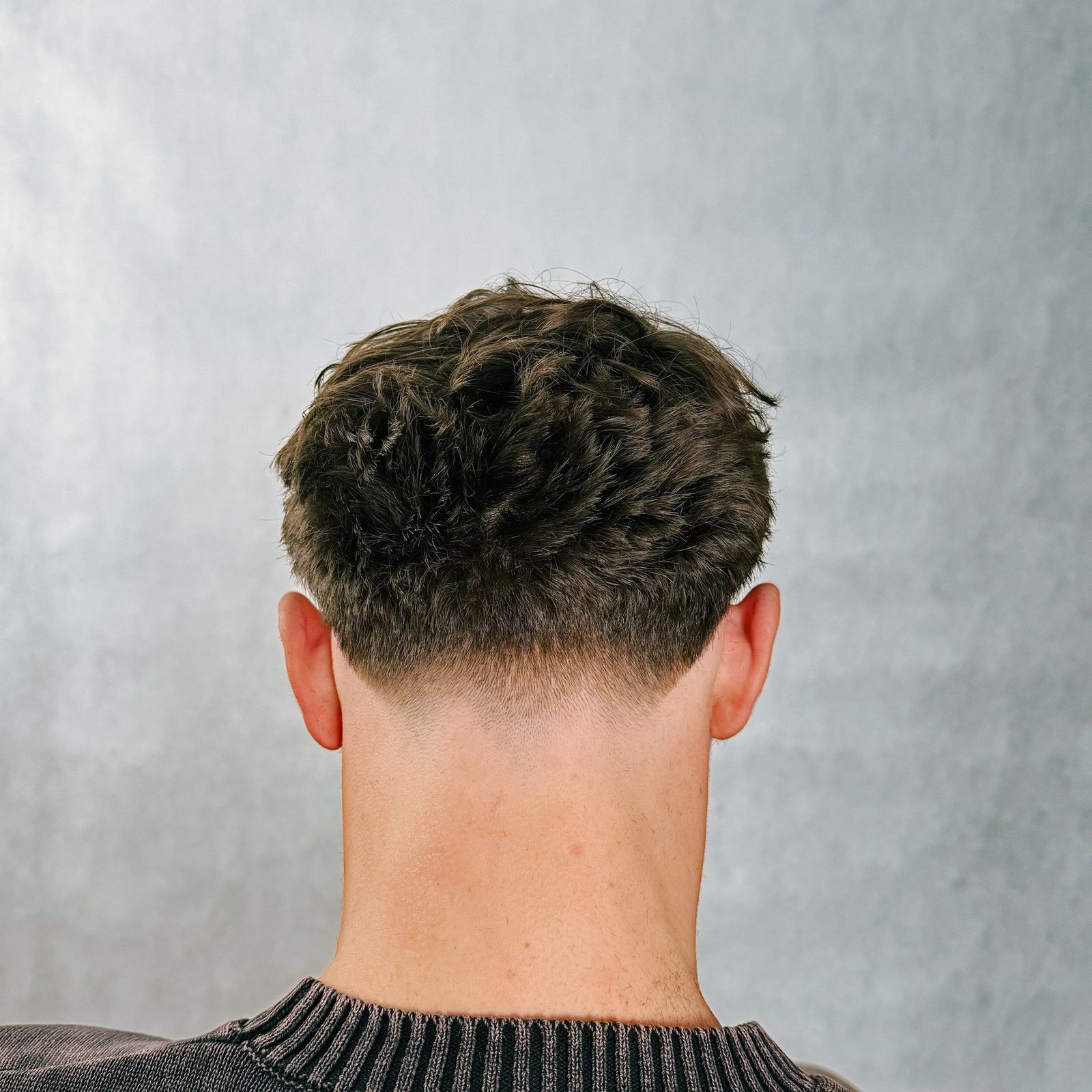 Taper Fade na włosach kręconych - zdjęcie 3