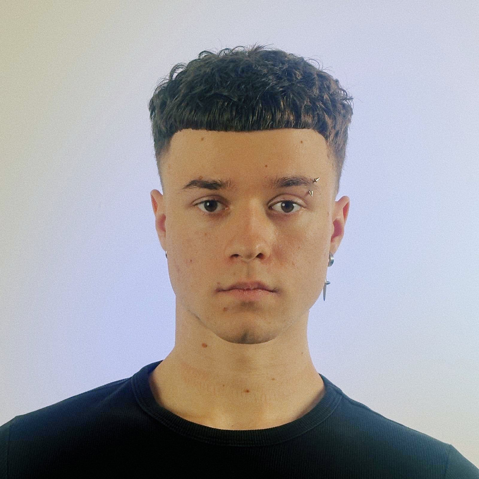 Curly Taper Crop - zdjęcie 3